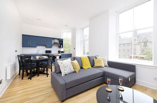 Photo 17 - JOIVY Glamorous1-Bed Flat Overlooking Grassmarket