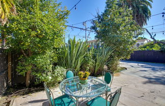 Photo 2 - Artsy Long Beach Home w/ Patio: 2 Mi to Downtown