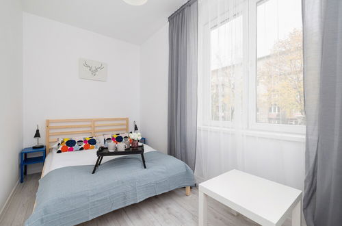 Photo 8 - Cozy Apartment Aleja Kijowska by Renters