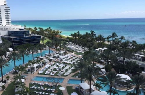 Foto 1 - FontaineBleau Resort Pool & Ocean View