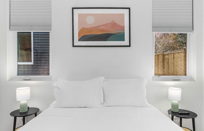 Cozy Oasis in the heart of Capitol Hill - Photo 6
