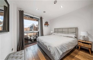 Photo 1 - 2-bed Gem on Tooting High Street