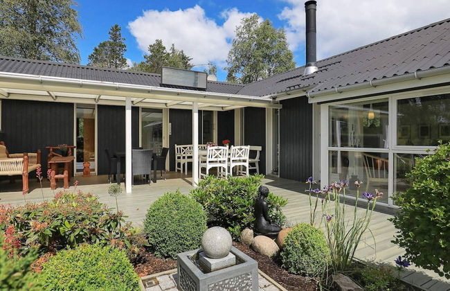 Elegant Holiday Home in Jerup near Sea - Photo 28