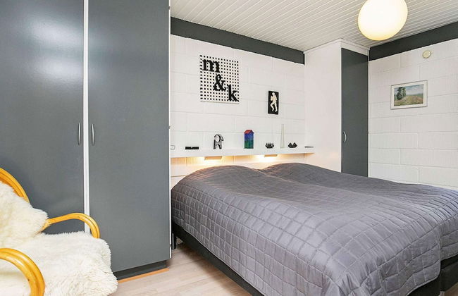 Elegant Holiday Home in Jerup near Sea - Photo 8