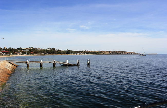 Port Vincent Motel & Apartments - Photo 1