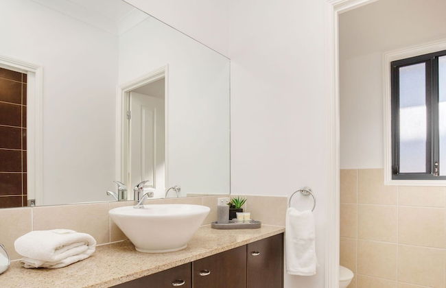 Maureen Waterfront Beach House - Foto 17