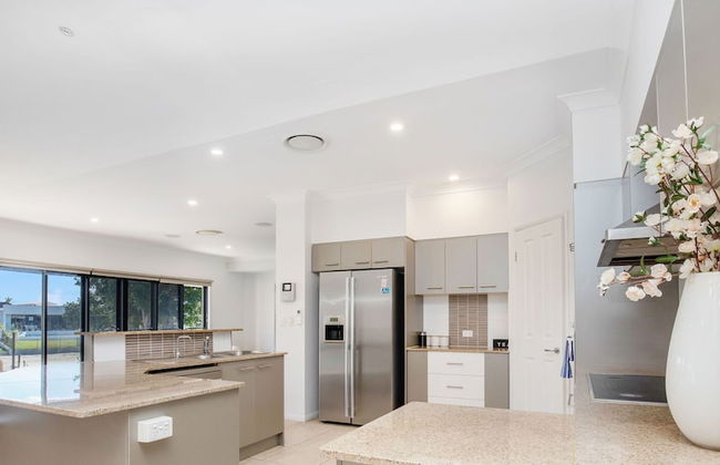 Maureen Waterfront Beach House - Foto 12