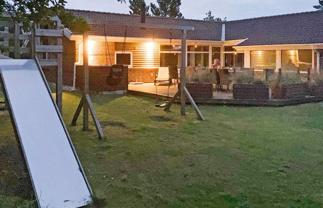 10 Person Holiday Home in Blavand - Foto 19