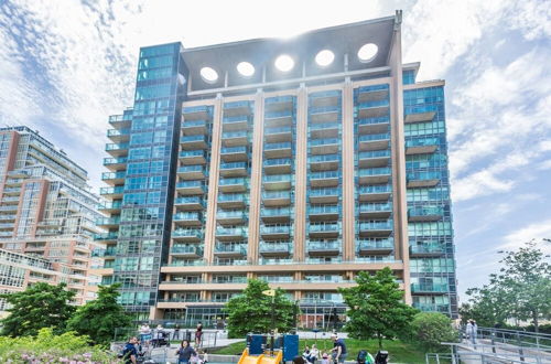 Photo 29 - Downtown Condo Near Exhibition Place With Balcony