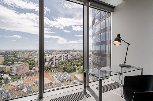 Photo 8 - RentPlanet – Apartamenty Sky Tower
