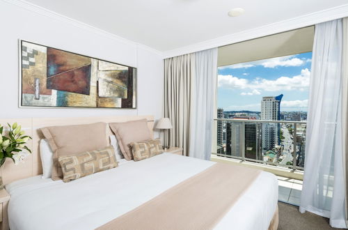 Photo 1 - Oaks Brisbane Lexicon Suites