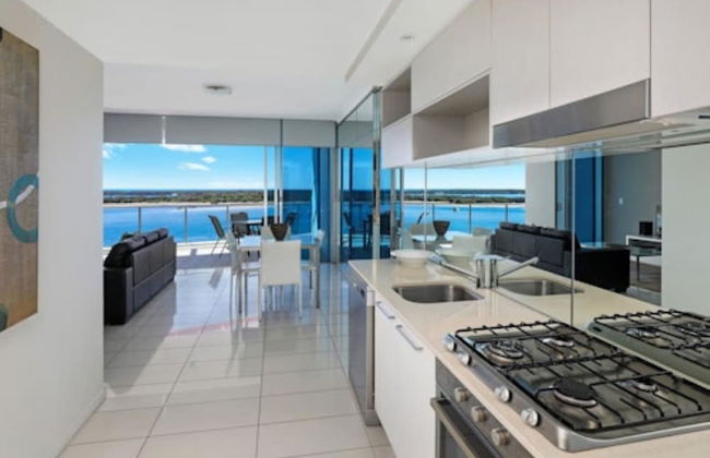 Silvershore Apartments on the Broadwater - Foto 28