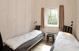 Photo 1 - 10 Person Holiday Home in Blavand