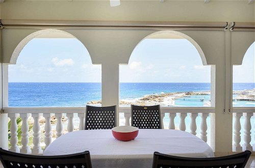 Foto 1 - Sea-view Apartment in Mambo Beach Near Seaaquarium