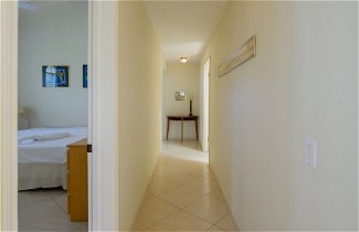 Photo 2 - Sea-view Apartment in Mambo Beach Near Seaaquarium