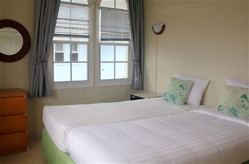Foto 4 - Sea-view Apartment in Mambo Beach Near Seaaquarium