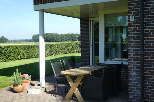 Foto 10 - Holiday Home With Wide Views and Garden