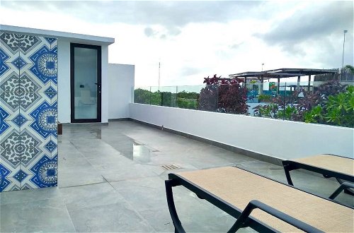 Photo 26 - Private Roof w Plunge Pool, Brand New 2 Br Penthouse for 6 Sleeps