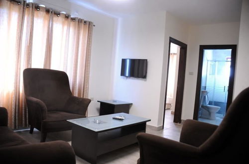 Photo 10 - Zahran Apartments