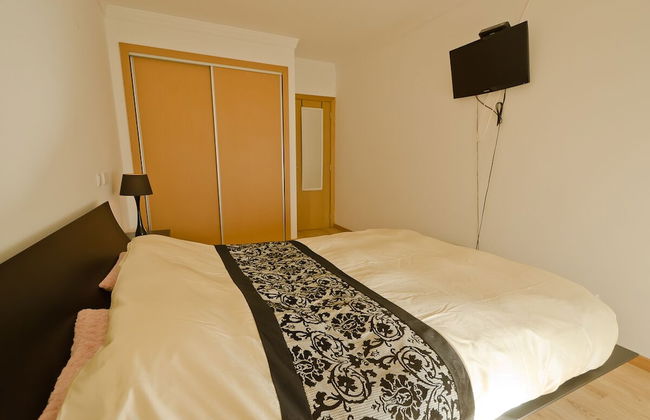 Modern 2 Bed Apartment 5km Carvoeiro - Photo 2