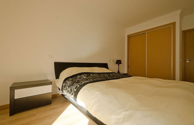 Modern 2 Bed Apartment 5km Carvoeiro - Photo 3