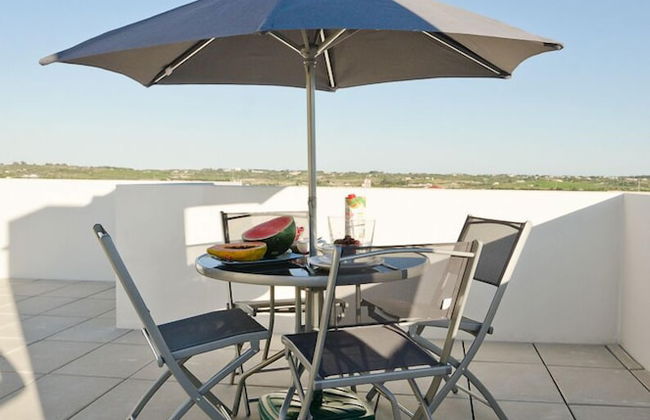Modern 2 Bed Apartment 5km Carvoeiro - Photo 21