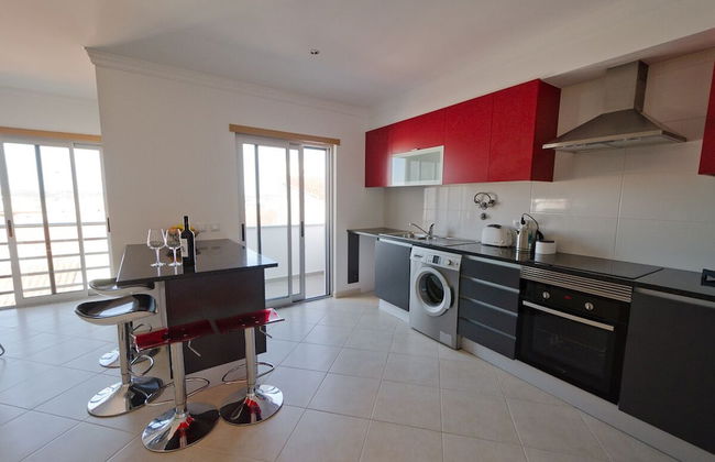 Modern 2 Bed Apartment 5km Carvoeiro - Photo 15