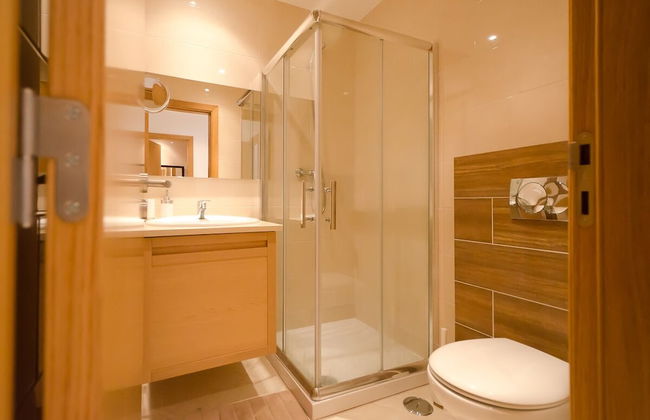 Modern 2 Bed Apartment 5km Carvoeiro - Photo 10