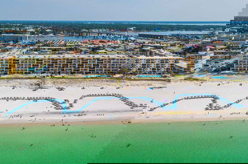 Foto 25 - Azure by Southern Vacation Rentals