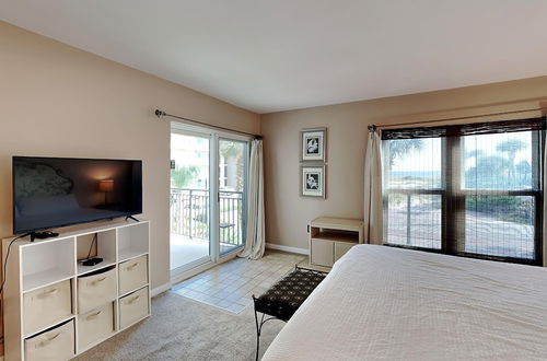 Photo 14 - Emerald Isle by Southern Vacation Rentals