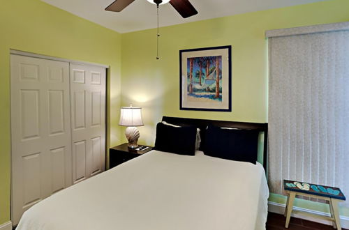 Photo 2 - Emerald Dolphin by Southern Vacation Rentals