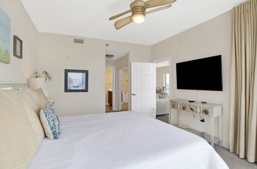 Photo 5 - Emerald Dolphin by Southern Vacation Rentals