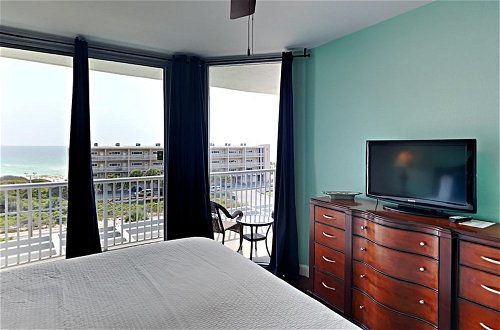 Photo 12 - Emerald Dolphin by Southern Vacation Rentals