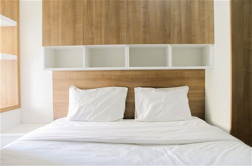 Foto 1 - 2BR with Sofa Bed at Springlake Summarecon Apartment