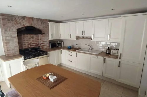 Photo 12 - Spacious 4 Bedroom Home in Drumcondra