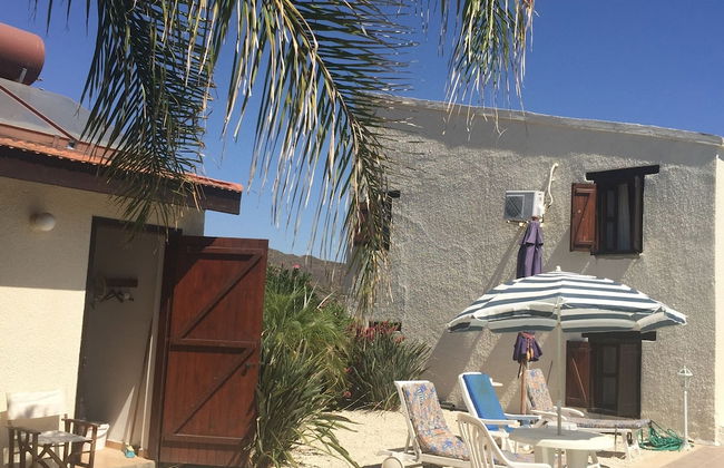 Traditional Large Detached Village House wih Private Pool and Enclosed Courtyard - Foto 22