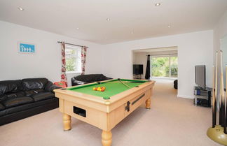 Foto 2 - Luxury Spa Home With Hot Tub Sauna And Pool Table