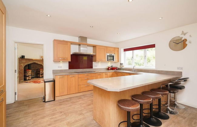 House With Hottub, Sauna & Pool Table - Foto 16