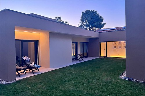Foto 11 - Modern 4-bed Villa 4K Beach 30k Lisbon