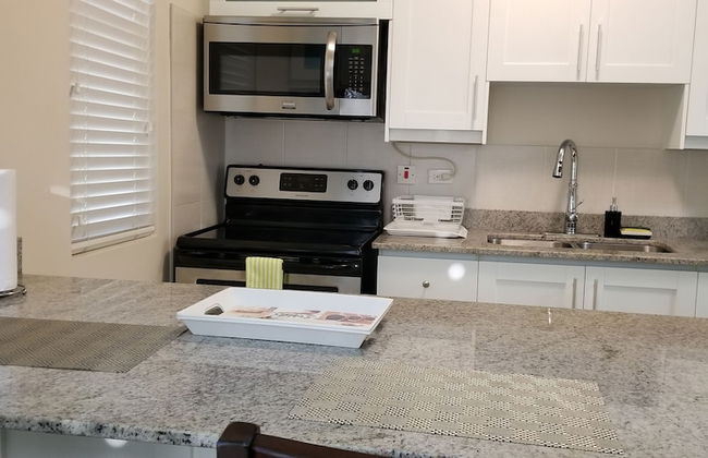 New Kingston Guest Apartment at Eight - Photo 6