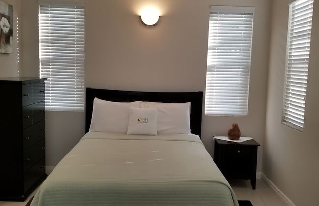 New Kingston Guest Apartment at Eight - Photo 2