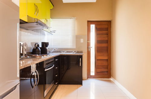 Photo 13 - Upper Bloem Apartment