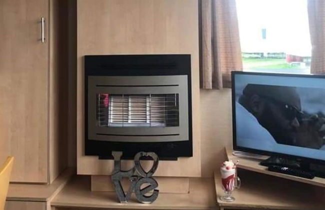 Adorable 2 Bedroom Caravan in Clacton-on-sea - Foto 26
