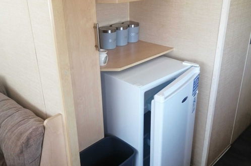 Photo 7 - Adorable 2 Bedroom Caravan in Clacton-on-sea