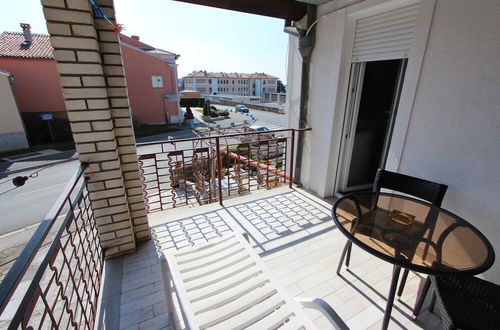 Photo 8 - Eva Double Room With Kitchenette and Sea View 1