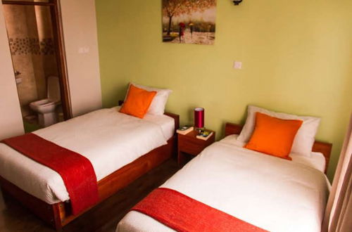 Photo 10 - Huku Qwetu C5 City Breeze Apartment