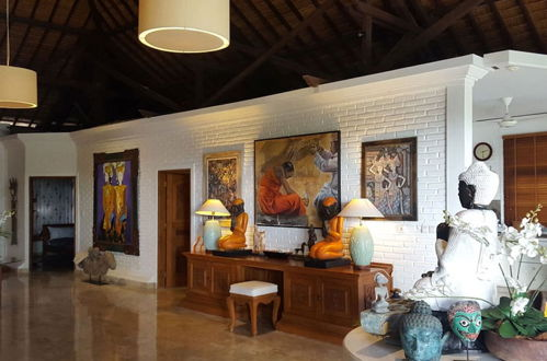Photo 13 - Villa Kompiang Bali