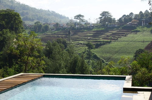 Photo 38 - Green Forest Mountain View Villa Dago Infinity Pool