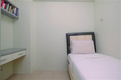 Photo 5 - Modern and Cozy 2BR Apartment at Green Palace Kalibata