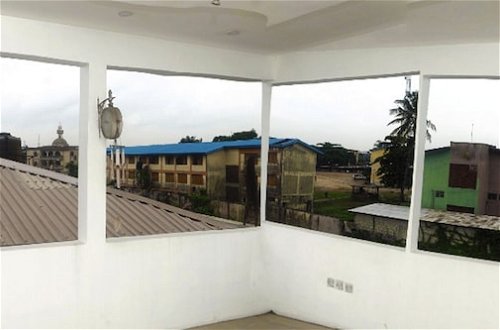 Photo 29 - Inviting 2-bed Apartment in Lagos -canal Views